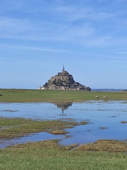 Maison Proche Du Mont Saint Michel Pontorson Eksteriør billede